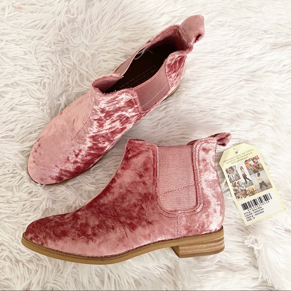 NWT Tom's Ella Faded Rose Velvet Boots